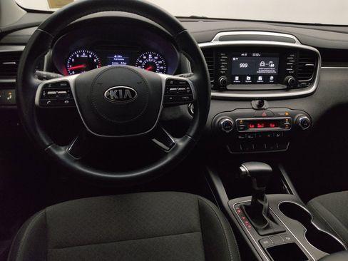 Used 2020 Kia Sorento S FWD image 22