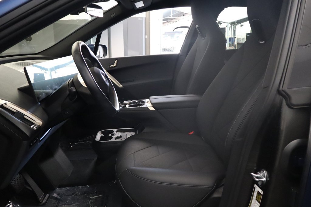 Used 2023 BMW iX xDrive50 AWD/4WD image 20