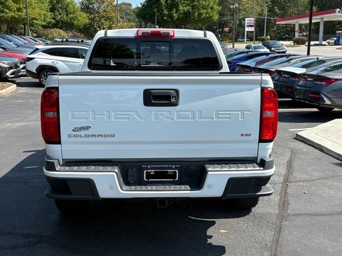 Used 2022 Chevrolet Colorado Z71 image 4