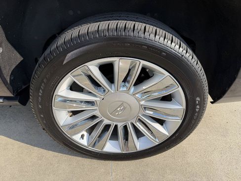 Used 2019 Cadillac Escalade ESV Platinum AWD/4WD image 9