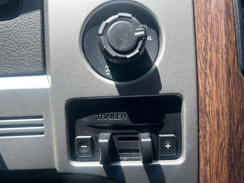 Used 2013 Ford F150 Lariat w/ Luxury Equipment Group AWD/4WD image 19