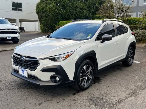 Used 2024 Subaru Crosstrek 2.0i Premium w/ Crosstrek Mirror Package image 3