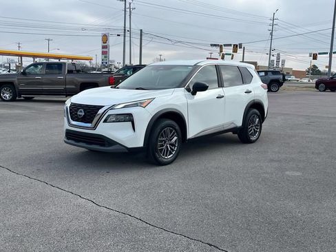 Used 2023 Nissan Rogue S image 9