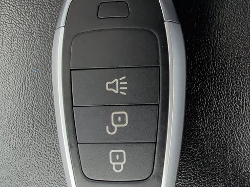 Used 2017 Jeep Cherokee Trailhawk w/ Comfort/Convenience Group image 17