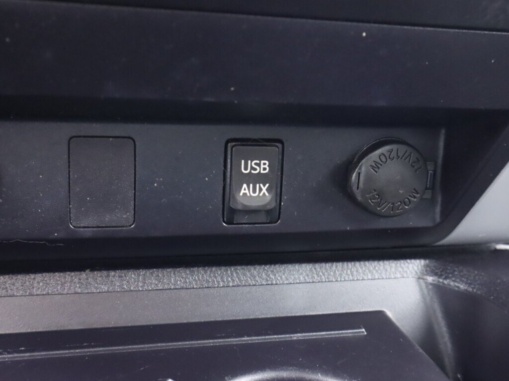 Used 2015 Toyota Tundra SR5 w/ TRD Off Road Package AWD/4WD image 22