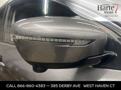 Used 2019 Nissan Rogue Sport SL image 10