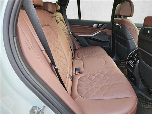 Used 2026 BMW X5 xDrive40i w/ M Sport Package AWD/4WD image 18