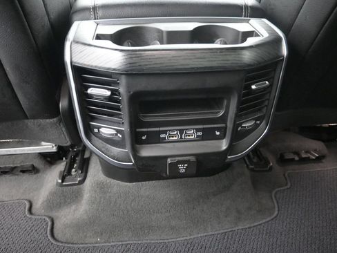 Used 2024 RAM 1500 Laramie AWD/4WD image 14