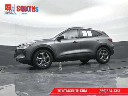 Used 2025 Ford Escape ST-Line AWD/4WD image 42