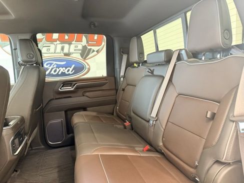 Used 2024 GMC Sierra 3500 Denali w/ Technology Package image 22