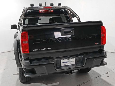 Used 2022 Chevrolet Colorado W/T w/ Custom Special Edition AWD/4WD image 5