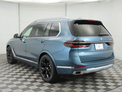New 2026 BMW X7 xDrive40i w/ Premium Package image 7