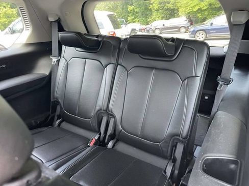Used 2021 Jeep Grand Cherokee L Limited w/ Luxury Tech Group II AWD/4WD image 12
