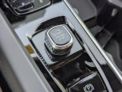 New 2026 Volvo XC60 B5 Plus w/ Climate Package image 26