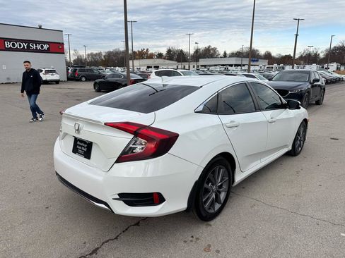 Used 2019 Honda Civic EX image 3