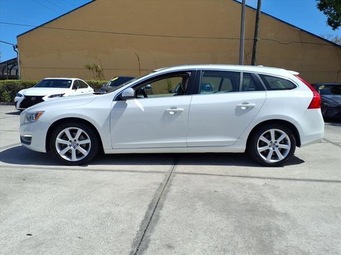 Used 2016 Volvo V60 T5 Premier image 16