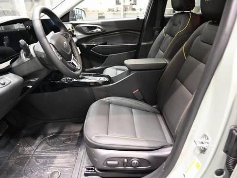 New 2026 Chevrolet Trax ACTIV w/ Sunroof Package image 9