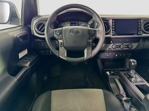 Certified 2020 Toyota Tacoma TRD Off-Road image 20