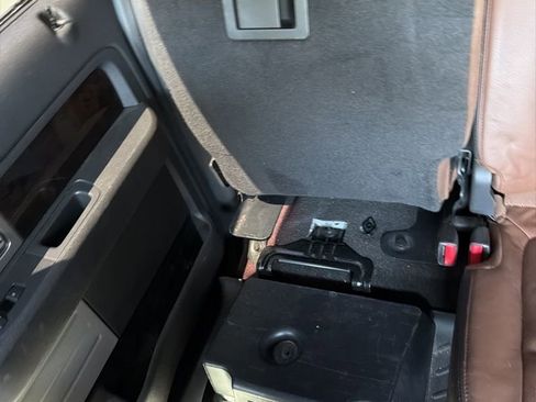 Used 2014 Ford F150 Platinum image 7