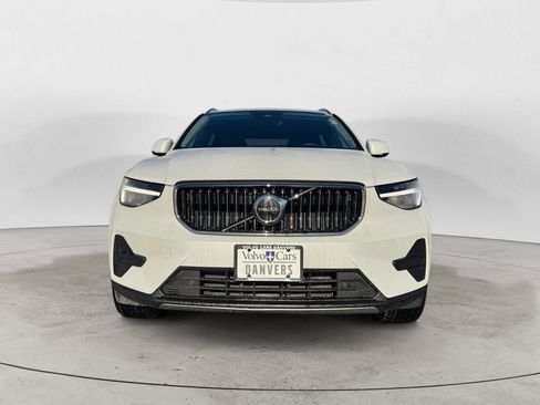 Certified 2025 Volvo XC40 B5 Core image 36