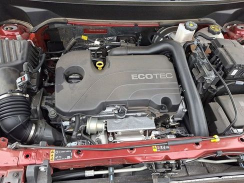 Used 2022 Chevrolet Equinox RS w/ RS Leather Package image 28