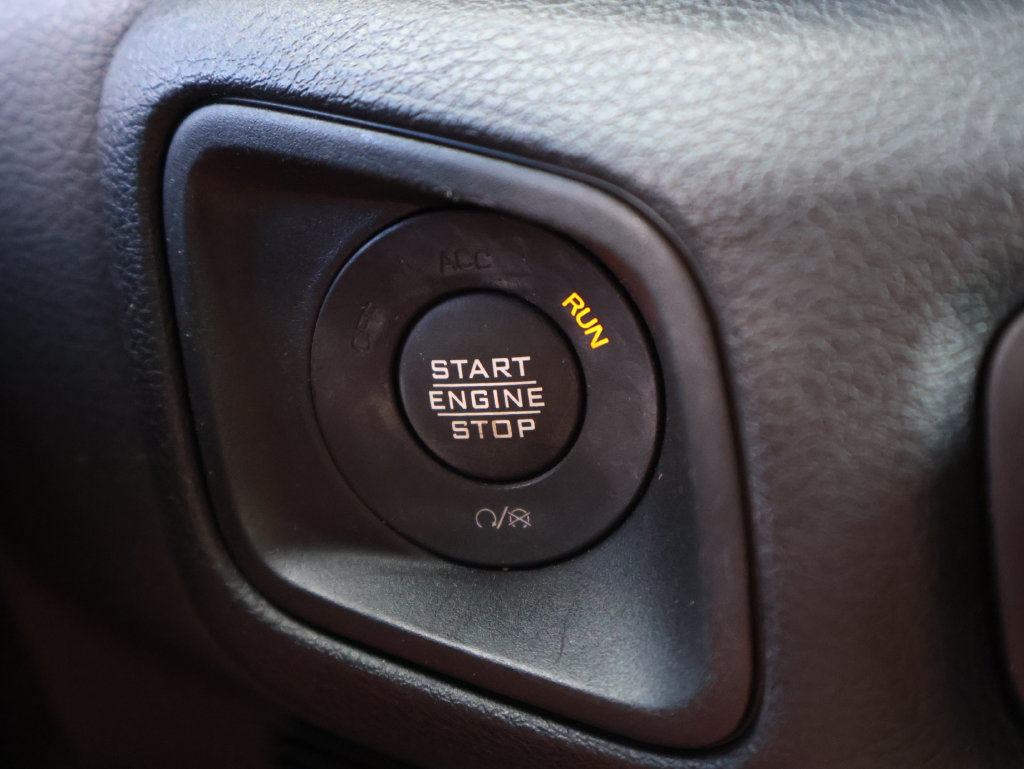Used 2024 Jeep Wrangler Unlimited AWD/4WD image 30