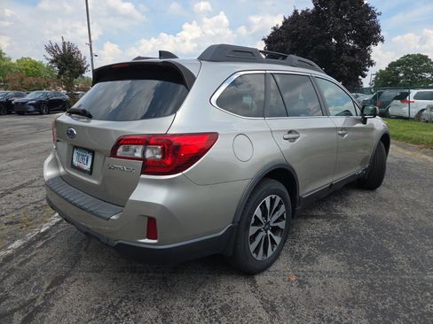 Used 2016 Subaru Outback 2.5i Limited AWD/4WD image 6