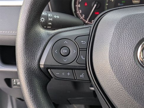 Used 2025 Toyota RAV4 LE image 18