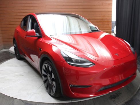 Used 2022 Tesla Model Y Performance image 42
