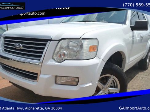 Used 2010 Ford Explorer XLT image 1