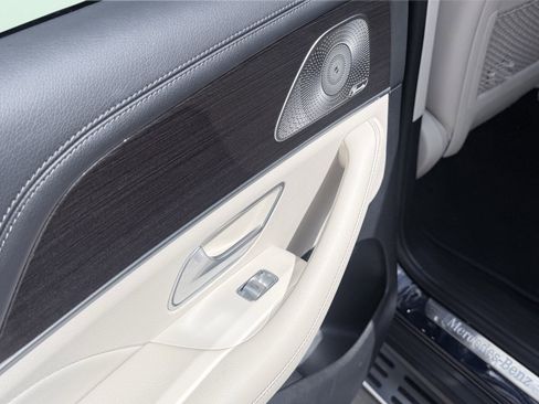 Used 2022 Mercedes-Benz GLE 350 image 30