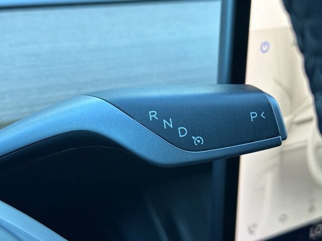 Used 2023 Tesla Model Y AWD image 26