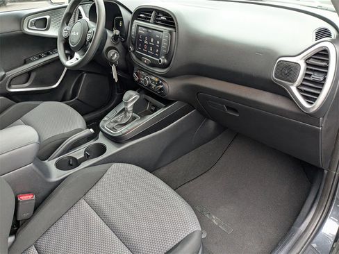 Used 2024 Kia Soul LX w/ Option Group 015 image 34