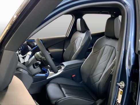 New 2026 BMW X3 xDrive30i w/ Premium Package AWD/4WD image 9