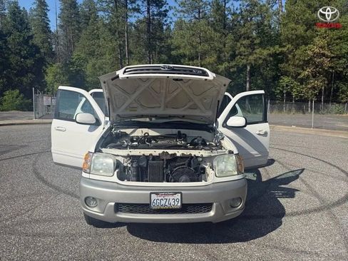 Used 2003 Toyota Sequoia SR5 image 19
