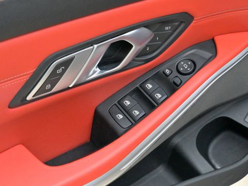 Used 2023 BMW M3 Competition w/ M Carbon Exterior Package image 21