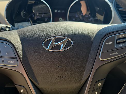 Used 2017 Hyundai Santa Fe Sport AWD/4WD image 12
