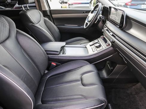 Used 2024 Hyundai Palisade SEL FWD image 15