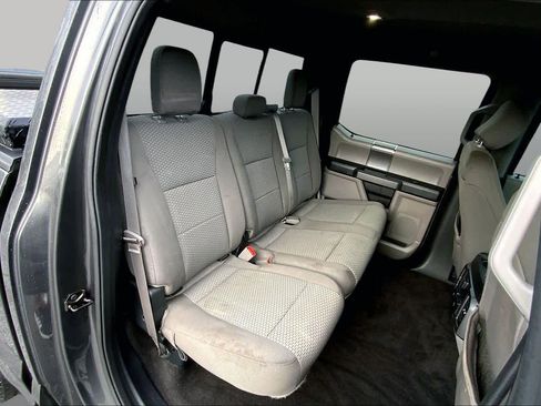 Used 2020 Ford F150 XLT w/ Equipment Group 302A Luxury AWD/4WD image 18