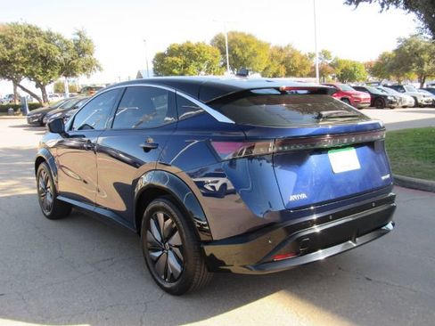 Used 2024 Nissan Ariya FWD image 12