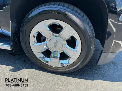 Used 2018 Chevrolet Tahoe LT w/ LT Signature Package AWD/4WD image 22