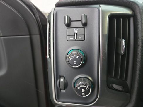 Used 2018 Chevrolet Silverado 1500 LT w/ All Star Edition image 21