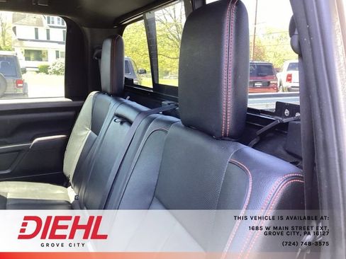 Used 2021 Nissan Titan PRO-4X w/ Pro-4x Convenience Package AWD/4WD image 14