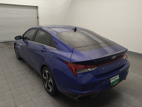Used 2023 Hyundai Elantra Limited image 5