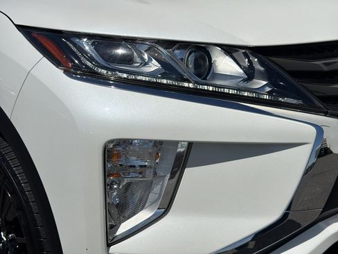 Used 2019 Mitsubishi Eclipse Cross LE AWD/4WD image 3