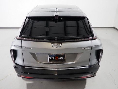 Used 2024 Cadillac Lyriq Luxury AWD/4WD image 6
