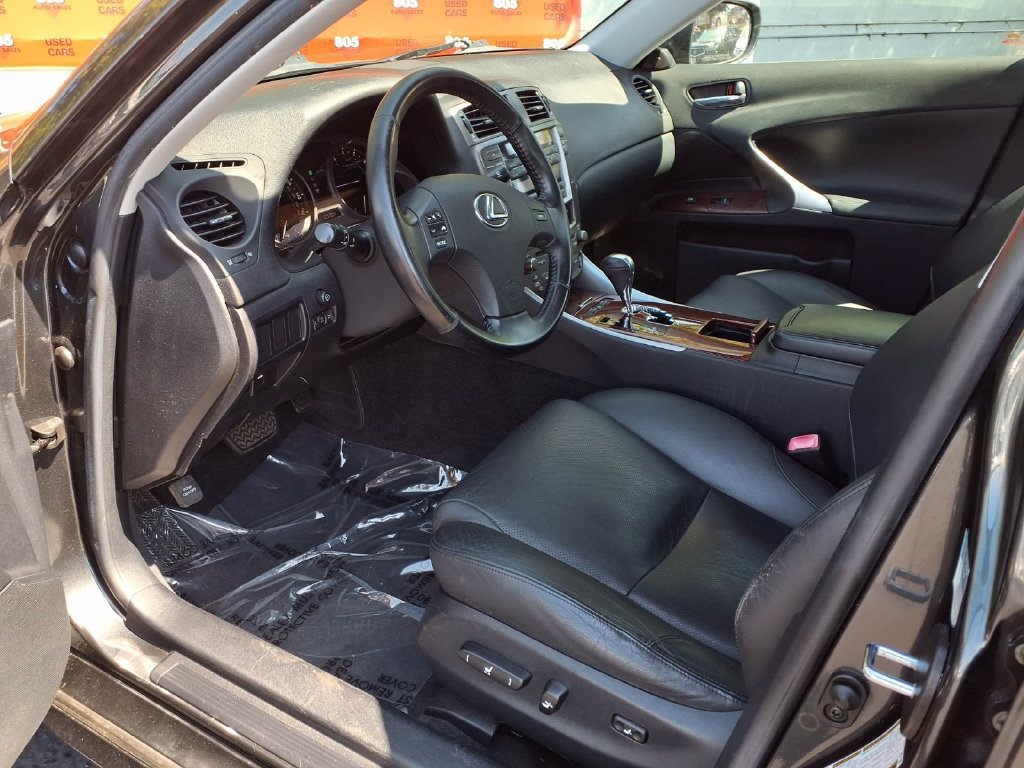 Used 2007 Lexus IS 250 w/ Premium Pkg RWD image 13
