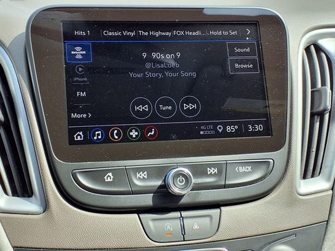 Used 2024 Chevrolet Malibu LT FWD image 5
