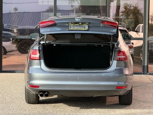 Used 2017 Volkswagen Jetta S image 30