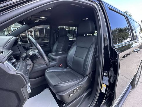 Used 2021 GMC Yukon XL Denali RWD image 19